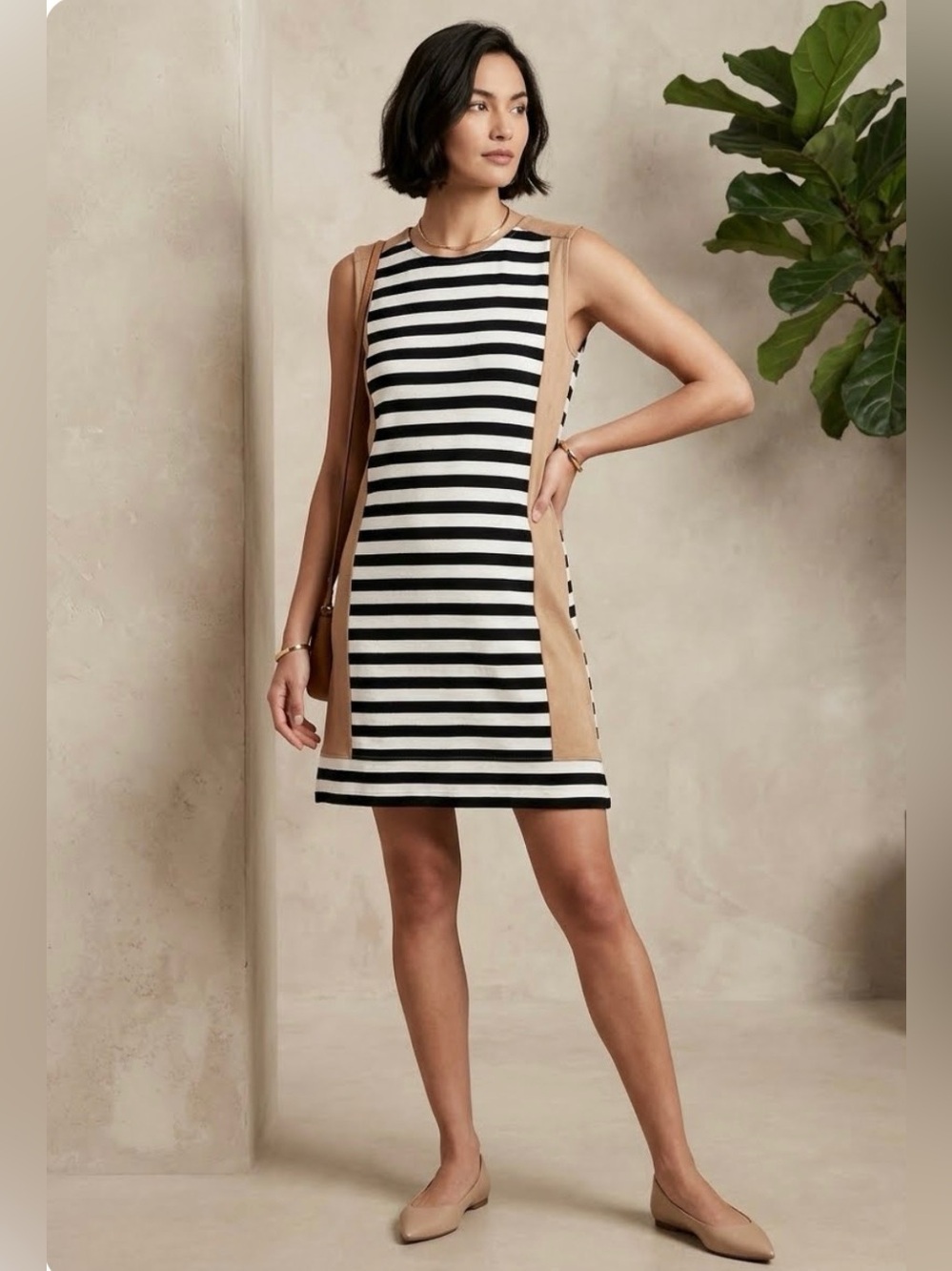 Striped Black & White Dress with Tan shade Panels PTP 19’ L 35’